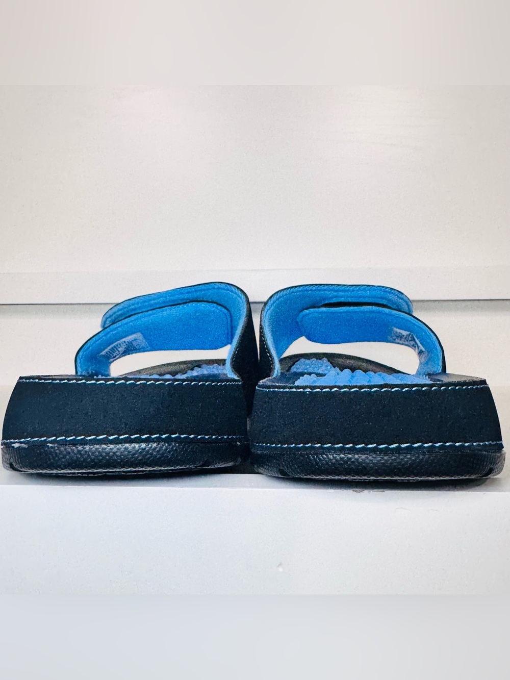 Jordan Hydro 5 Retro Slides Black University Blue Size 9 Brand New - Picture 10 of 13